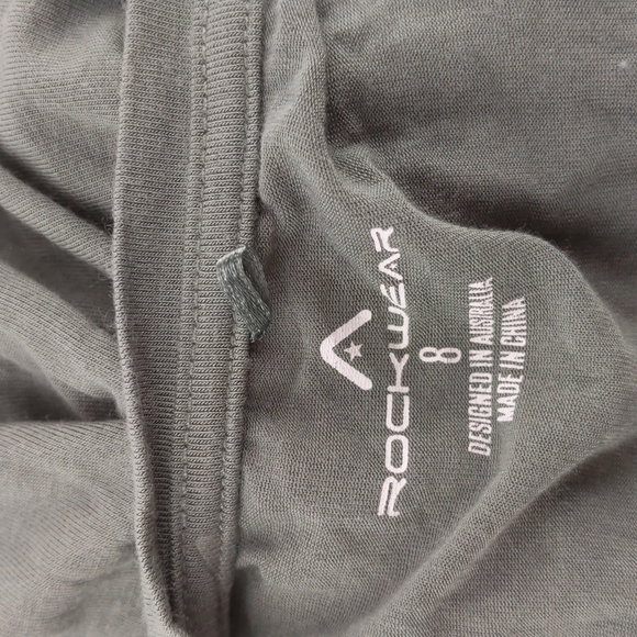 Rockwear Women's Top Size 8 Green Sleeveless Racerback Tie Waist Activewear - Picture 10 of 12